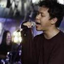 Berita Kehilangan  Chords by .Feast