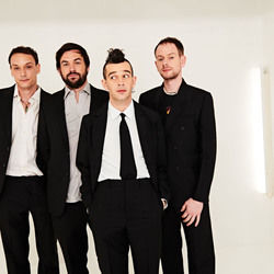 Talk Chords by The 1975