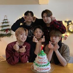 Christmas Chords by A.C.E (에이스)