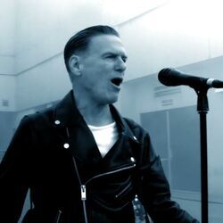 Ive Been Looking For You Bass tabs by Bryan Adams