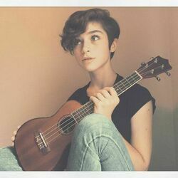 Pretty Girl Chords by Addison Grace