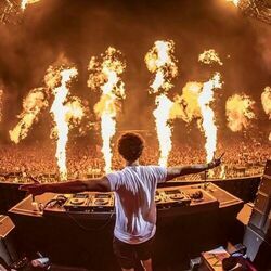 Worlds On Fire Chords by Afrojack