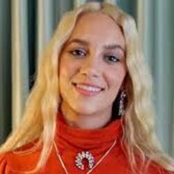 Agnes chords for Uterus and universe