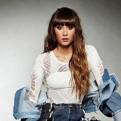No Te Has Ido Y Ya Te Extraño Chords by Aitana Ocaña