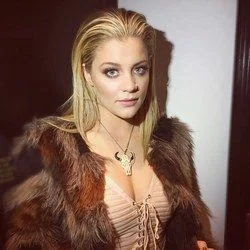 Somebody Elses Problem Chords by Lauren Alaina