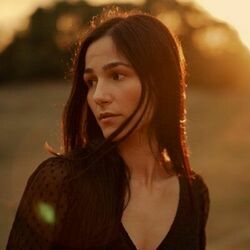 Worth The Risk Chords by Alessia Selini