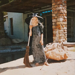 Witches Intro by Alice Phoebe Lou