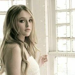 Run To You Chords by Alicia Moffet