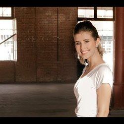 Celebre Chords by Ana Julia Pettini