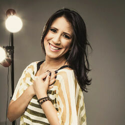 Com Tudo Que Sou Chords by Ana Nóbrega