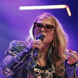 Symphony Chords by Anastacia