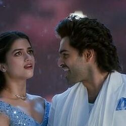 Andhra King Taluka chords for Chinni gundelo