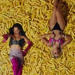 Banana (feat. Becky G) Chords by Anitta
