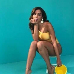 Fica Tudo Bem (part. Silva) Chords by Anitta