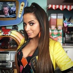 Deixa Ele Sofrer Chords by Anitta