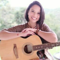 Eu Sou Cura Feminina Chords by Anna Karu