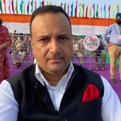 Main Aur Tu Chords by Anurag Srivastava