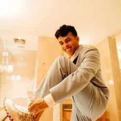 Husn Chords by Anuv Jain