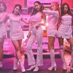 Eung Eung  Chords by APink