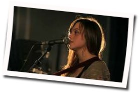 Keep Pushing Me Chords by Gabrielle Aplin