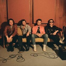 Thered Better Be A Mirrorball Chords by Arctic Monkeys