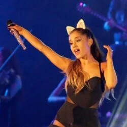 Be My Baby Bass Tab by Ariana Grande