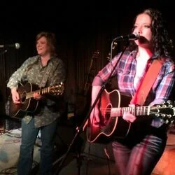 Cornbread Wedding Cake Live Chords by Ashley McBryde