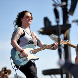 Poison And Lace Kiss Me Like You Own Me Chords by Ashley McBryde