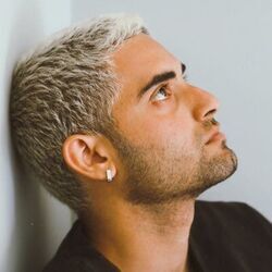 Keep Me Acoustic Live Intro by Ashley Singh