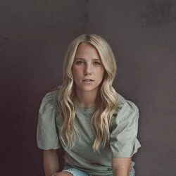 Blonde Chords by Avery Anna