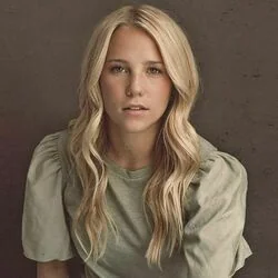 Lovesick Chords by Avery Anna