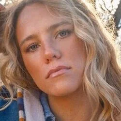 Wish You Well Chords by Avery Anna