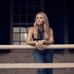 Giddy Up Chords by Avery Anna
