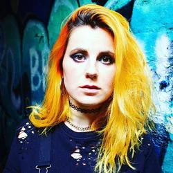 Queen Of The Freaks Chords by Aviva