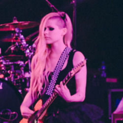 In Touch Chords by Avril Lavigne