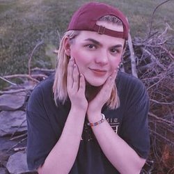 I Met Sarah In The Bathroom Chords by Awfultune
