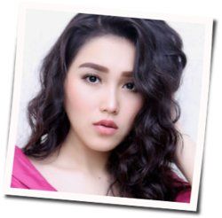 Bulan Dalam Kolam Chords by Ayu Ting Ting
