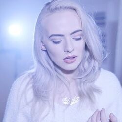 Silent Holy Night Chords by Madilyn Bailey
