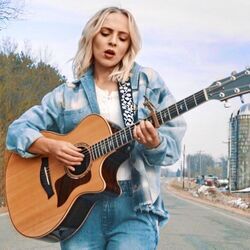 The Best Way To Deal With Hate Chords by Madilyn Bailey