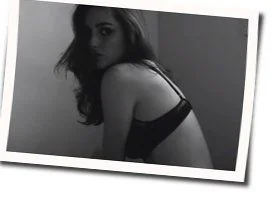 Fall Over Chords by BANKS