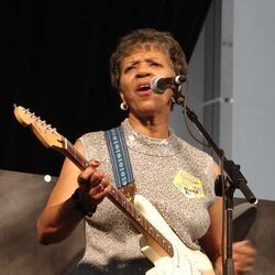 Don't Spread It Around Chords by Barbara Lynn