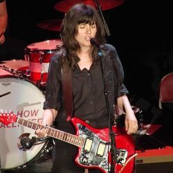 City Looks Pretty Chords by Courtney Barnett