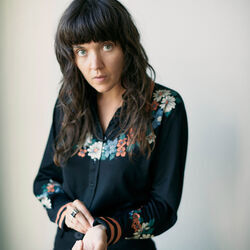Small Poppies Bass Tab by Courtney Barnett