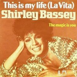 La Vita Chords by Shirley Bassey