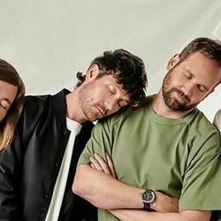 Eight Hours Chords by Bastille