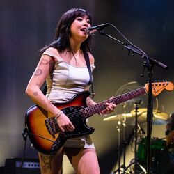 Dishes Acoustic Live Intro by Beabadoobee
