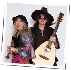 The Temple Of The King Chords by Blackmore's Night
