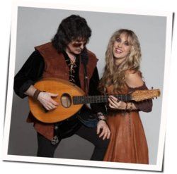 The Moon Is Shining Somewhere Over The Sea Chords by Blackmore's Night
