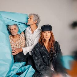 Snowman Chords by Blonde Redhead