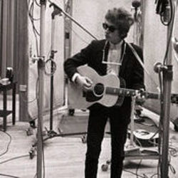 Sitting On A Barbed-wire Fence Chords by Bob Dylan